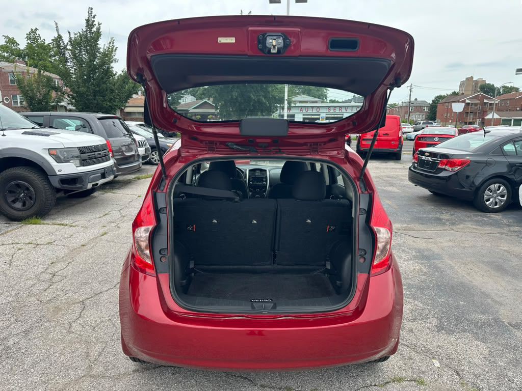 2015 Nissan Versa Image 23