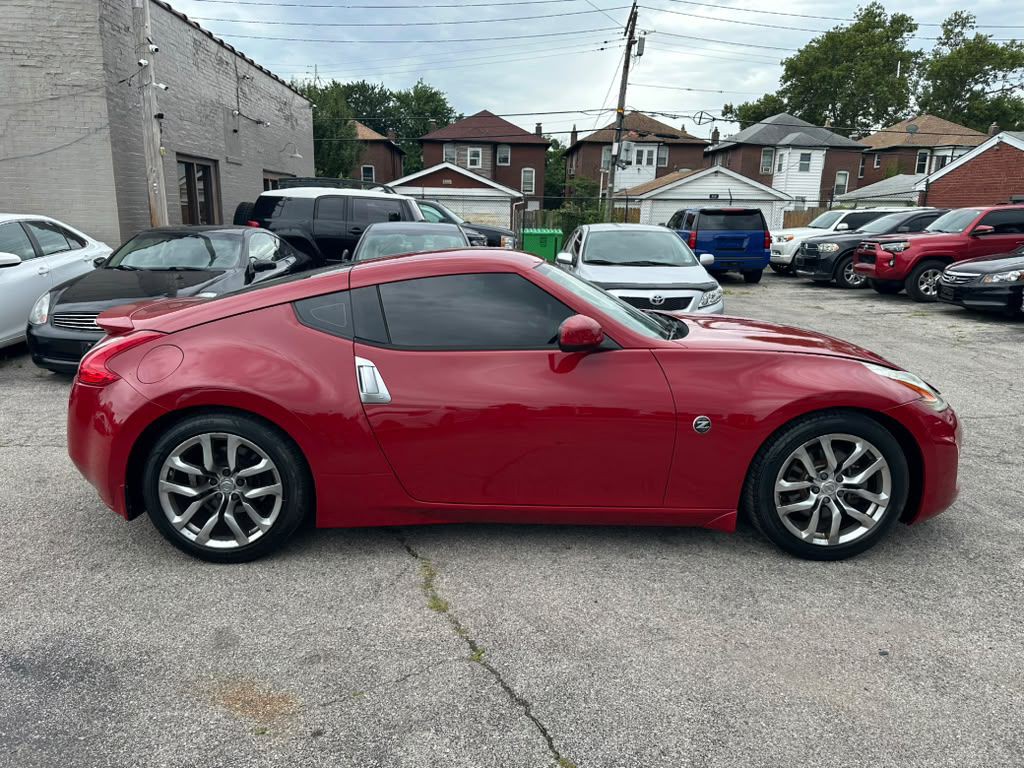 2013 Nissan 370Z Image 4