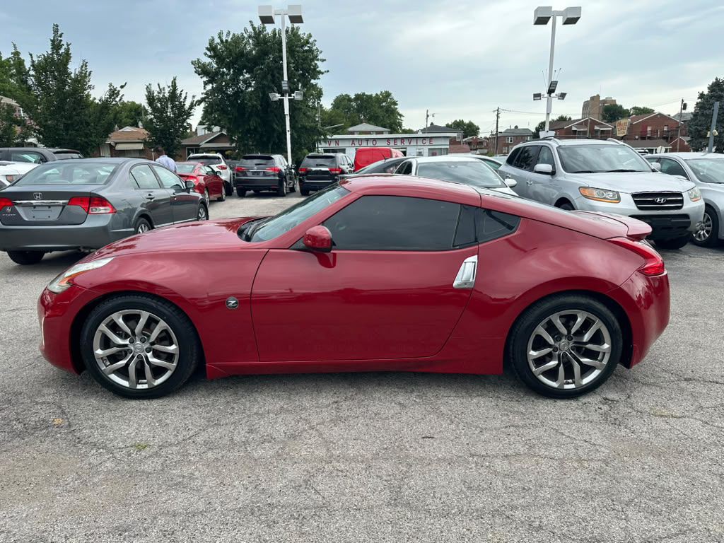 2013 Nissan 370Z Image 5