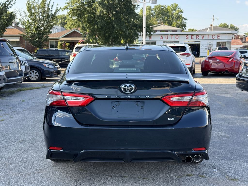2019 Toyota Camry Image 9