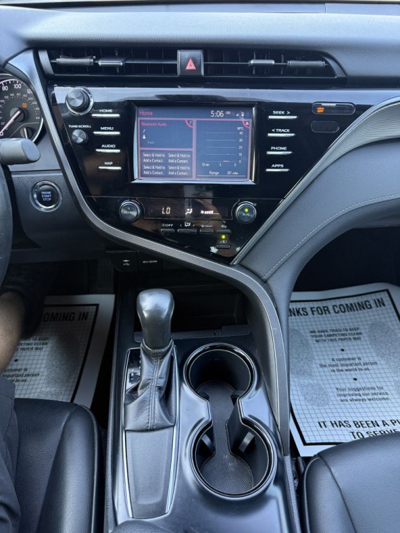 2019 Toyota Camry Image 15