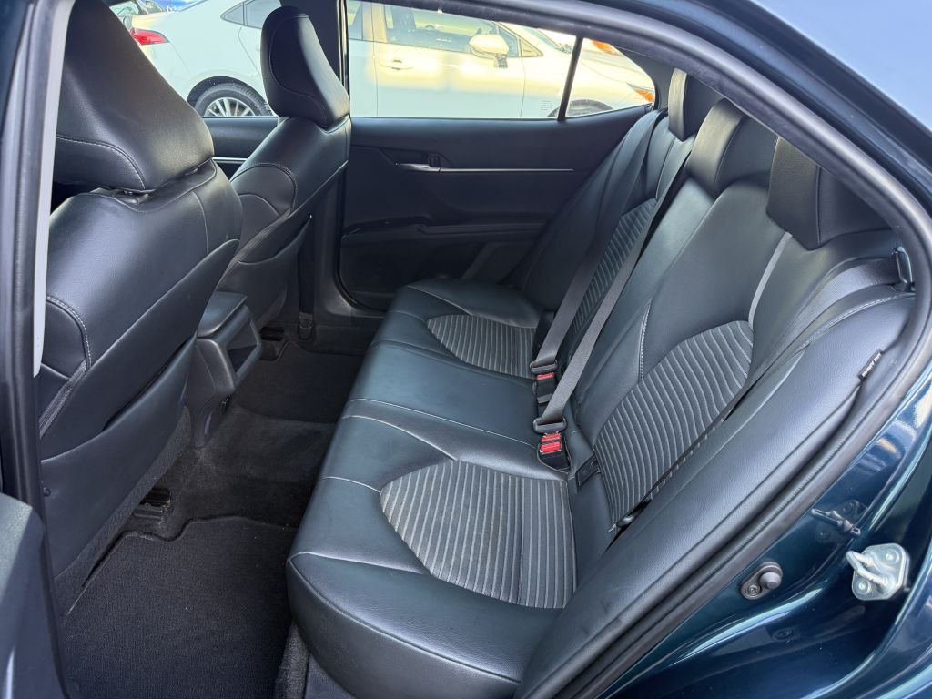 2019 Toyota Camry Image 23