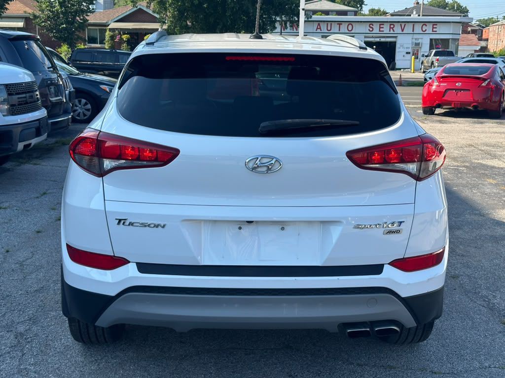 2017 Hyundai Tucson Image 9