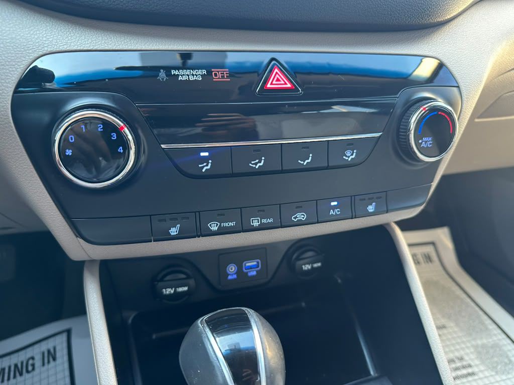 2017 Hyundai Tucson Image 18
