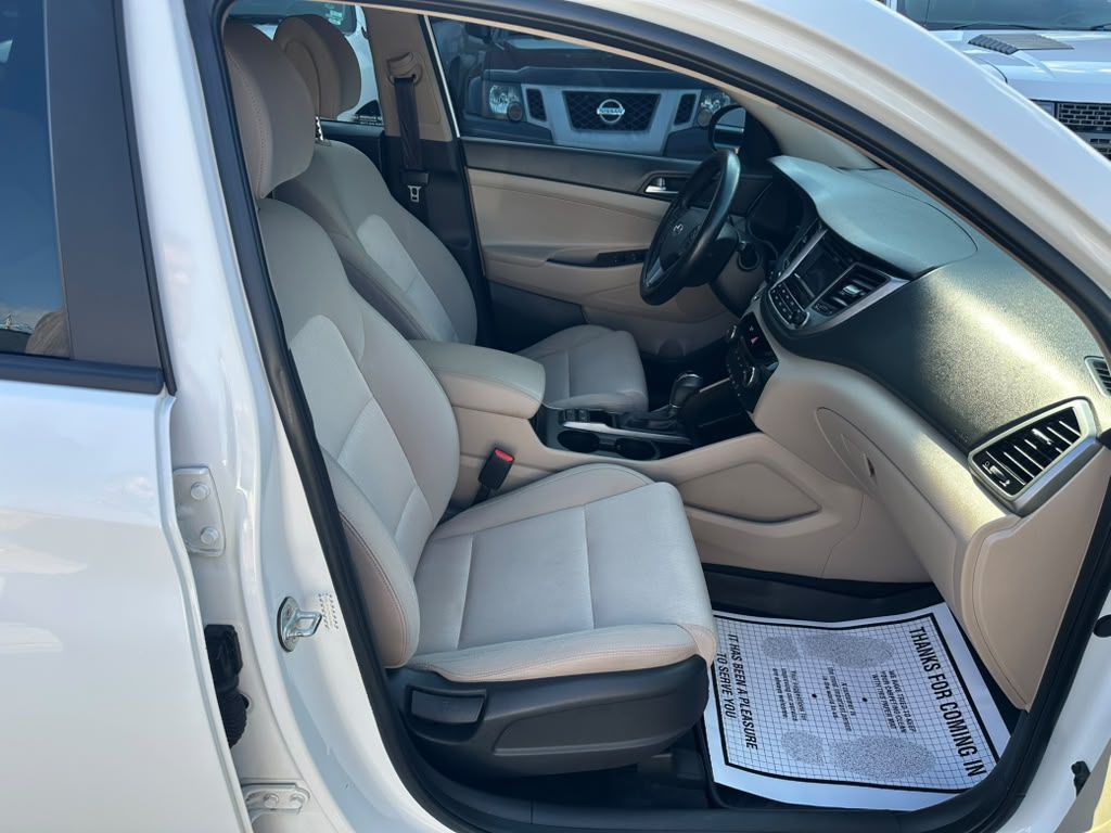 2017 Hyundai Tucson Image 20
