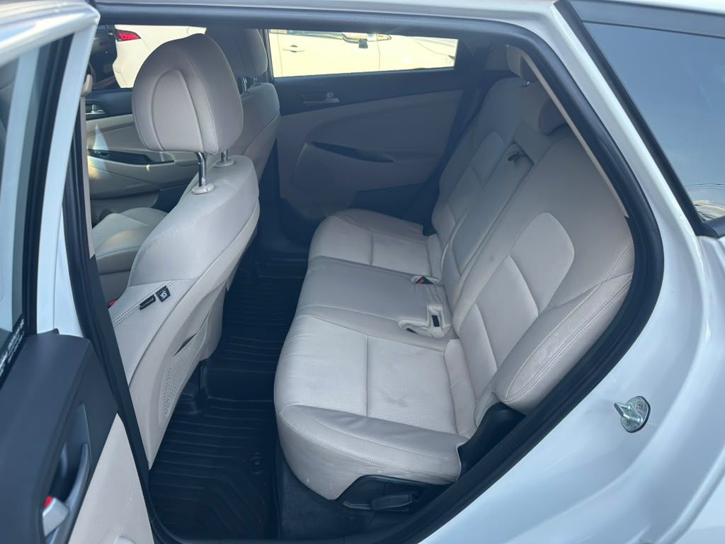 2017 Hyundai Tucson Image 23