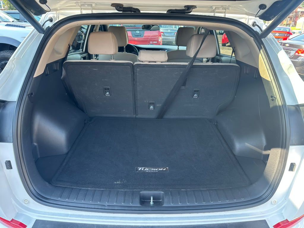 2017 Hyundai Tucson Image 25