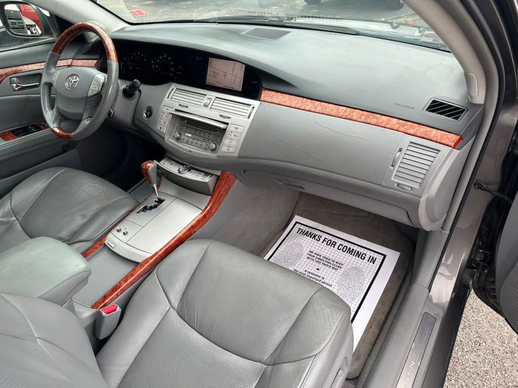 2007 Toyota Avalon Image 13