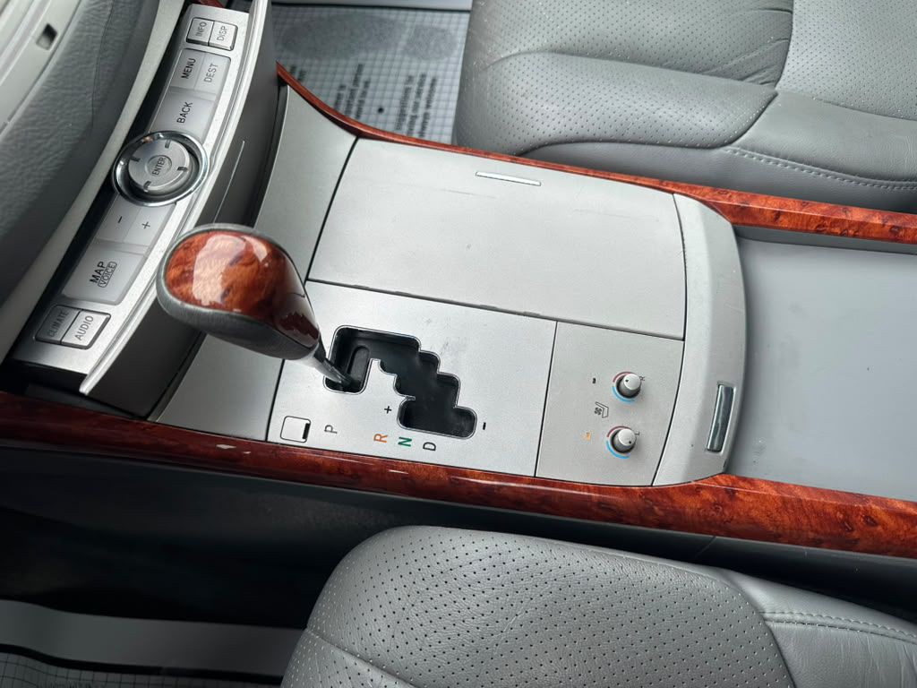 2007 Toyota Avalon Image 18