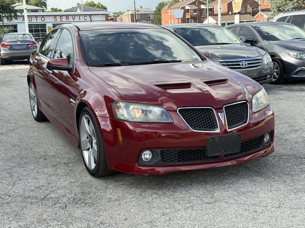 2009 Pontiac G8 Image 3