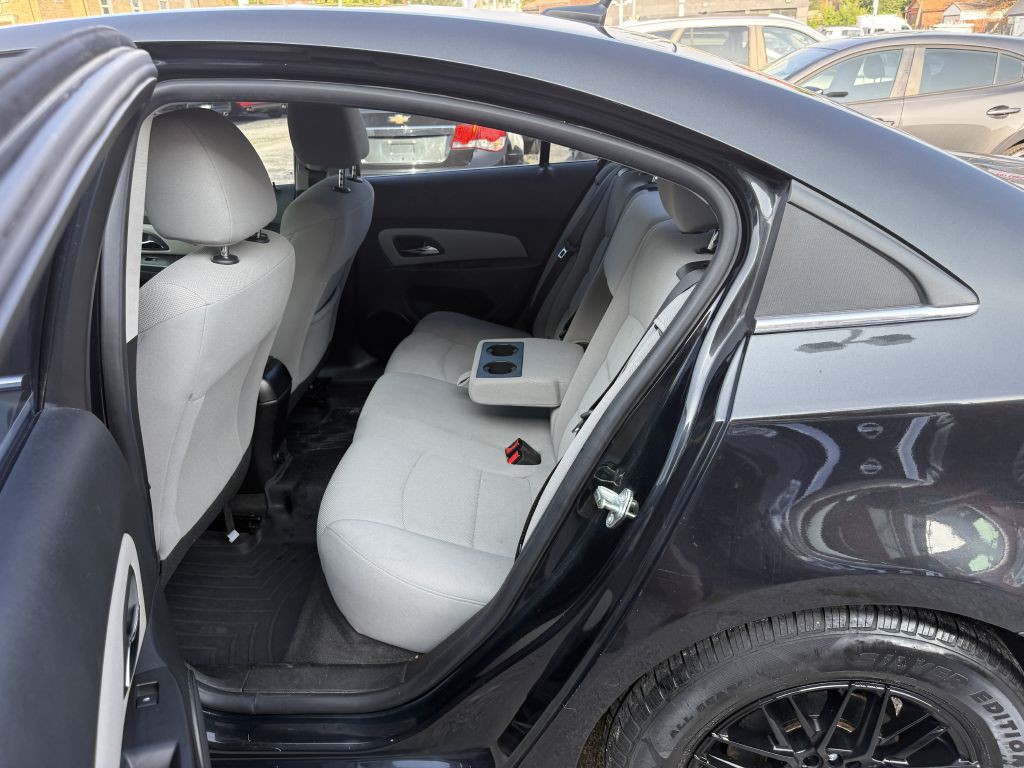 2013 Chevrolet Cruze Image 19