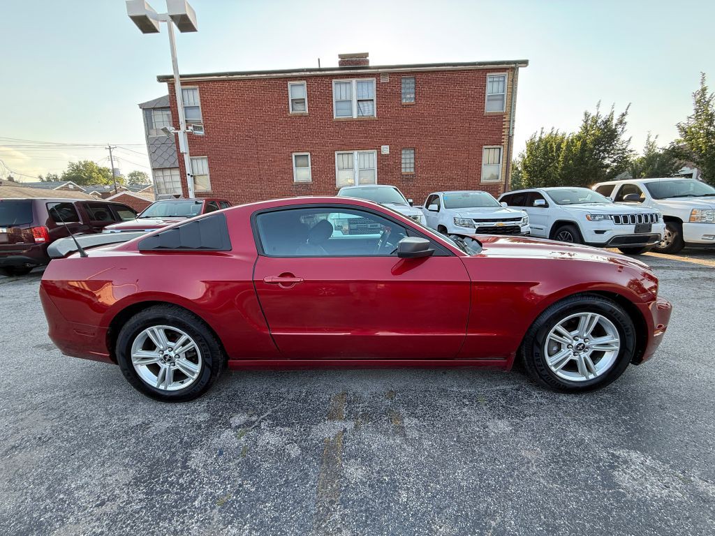 2013 Ford Mustang Image 4