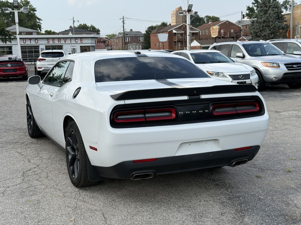 2019 Dodge Challenger Image 5