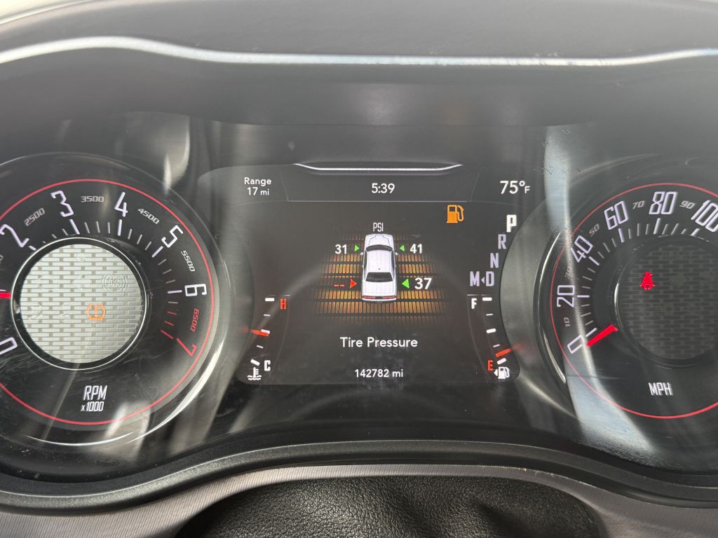 2019 Dodge Challenger Image 16