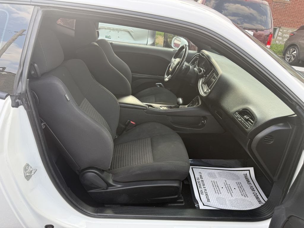 2019 Dodge Challenger Image 19