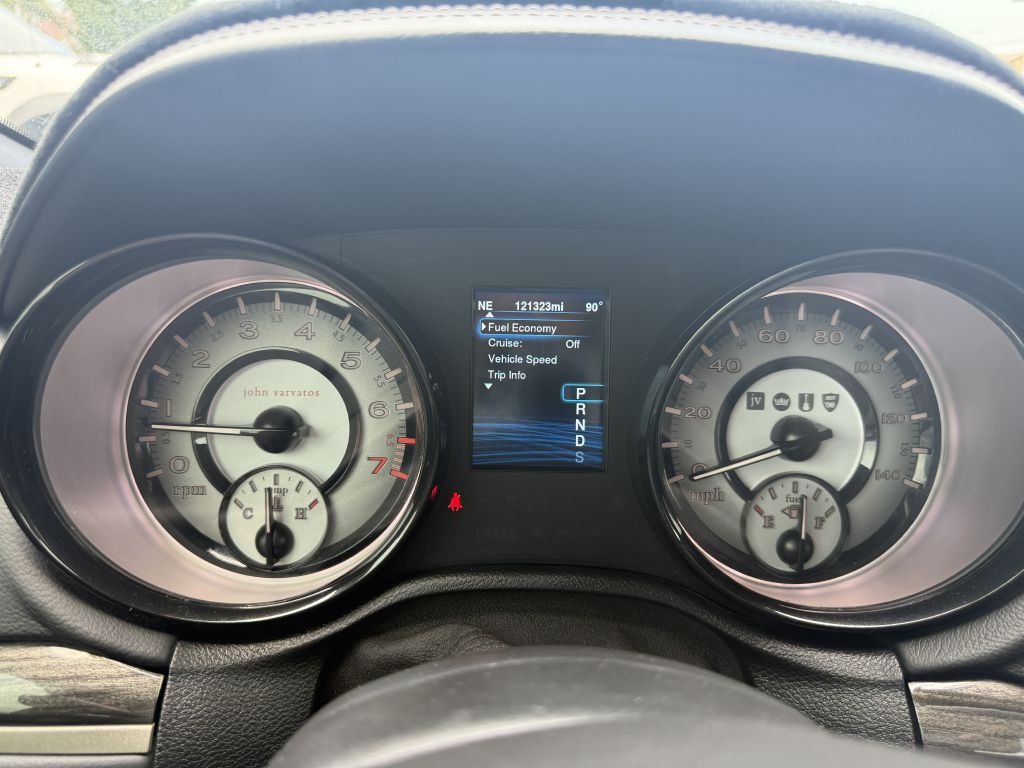 2014 Chrysler 300 Image 14