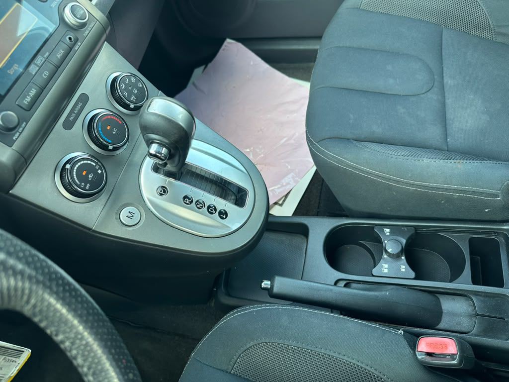 2011 Nissan Sentra Image 18