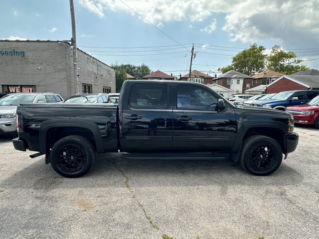 2011 Chevrolet Silverado 1500 Image 4