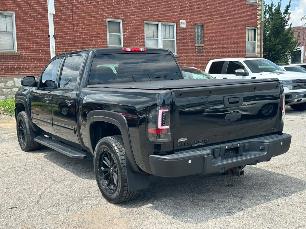 2011 Chevrolet Silverado 1500 Image 8