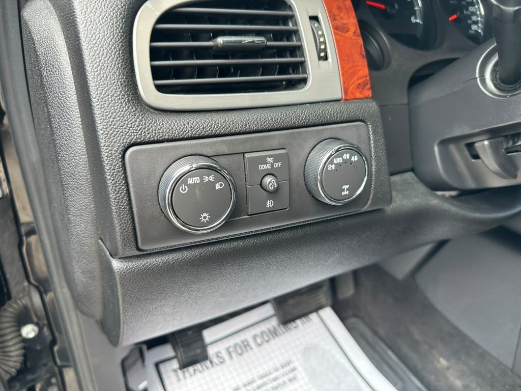 2011 Chevrolet Silverado 1500 Image 19
