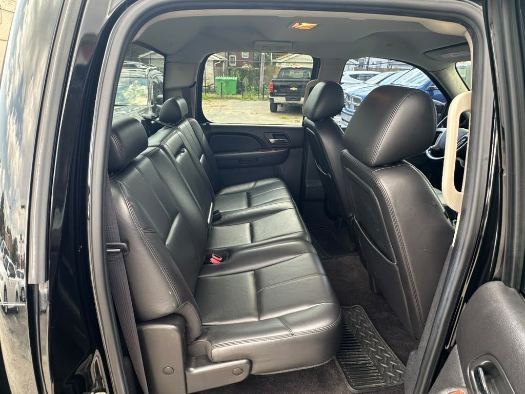 2011 Chevrolet Silverado 1500 Image 21