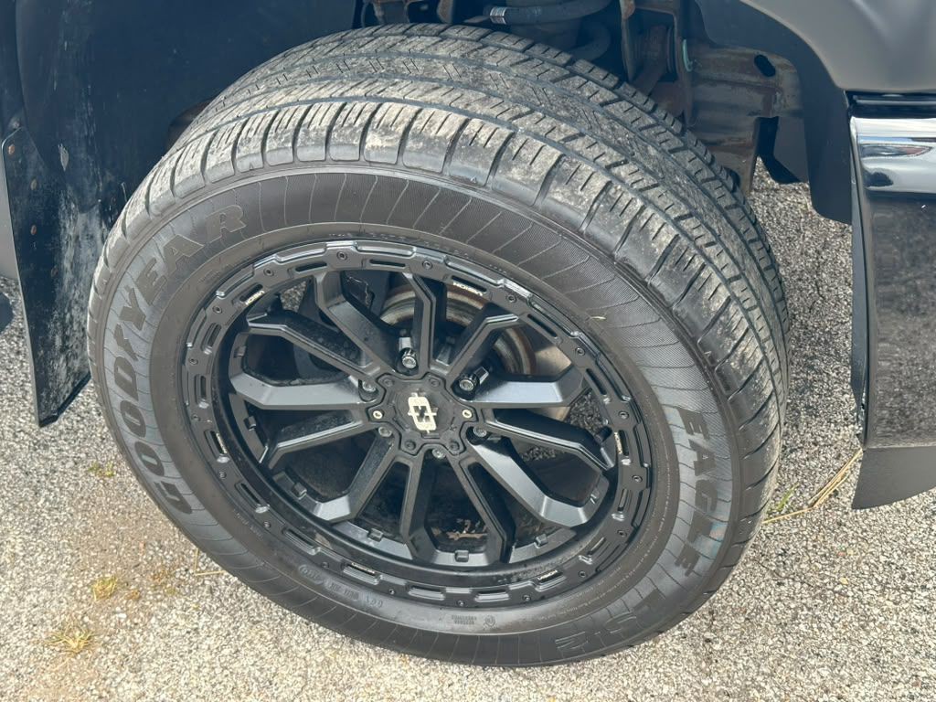 2011 Chevrolet Silverado 1500 Image 25