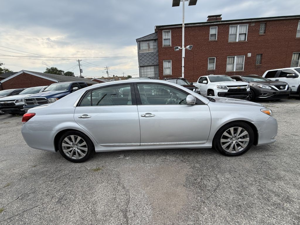 2011 Toyota Avalon Image 6