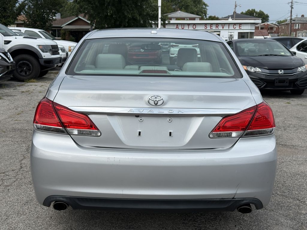 2011 Toyota Avalon Image 11