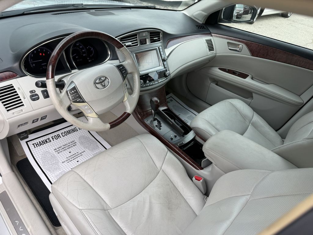 2011 Toyota Avalon Image 14