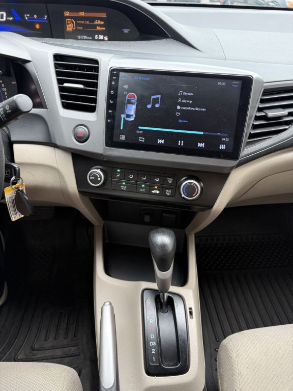 2012 Honda Civic Image 16