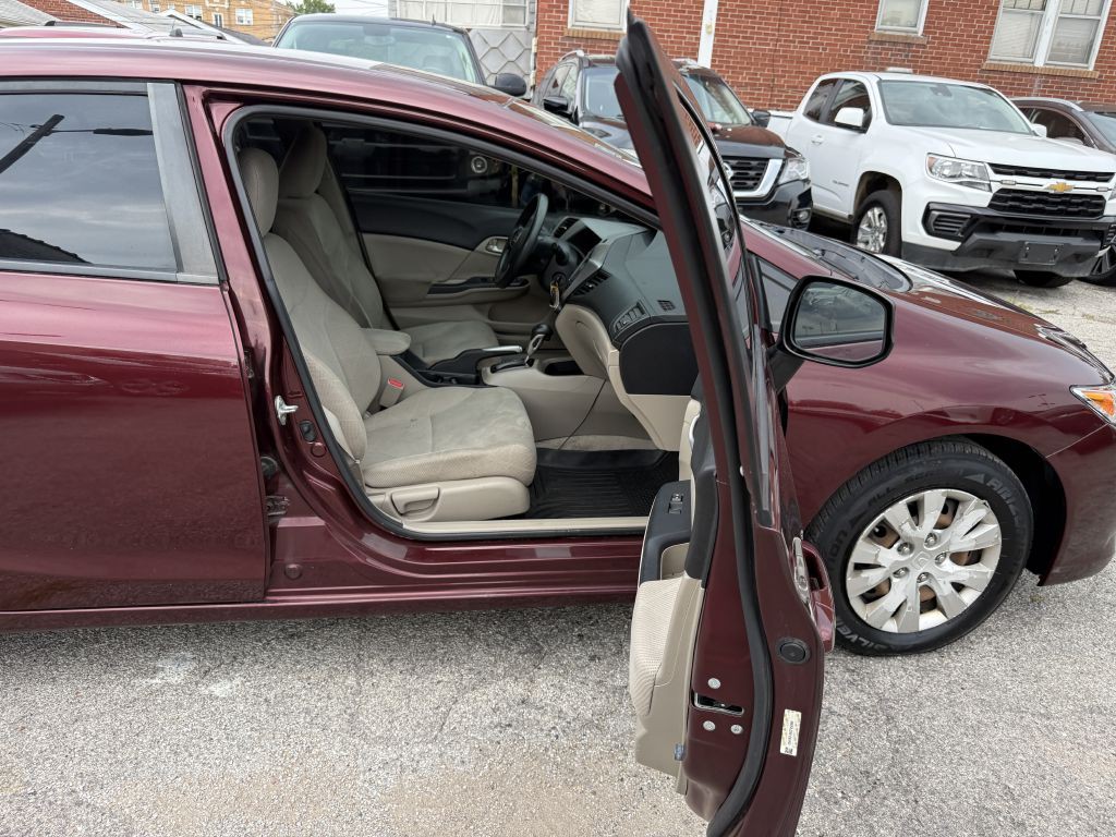 2012 Honda Civic Image 18