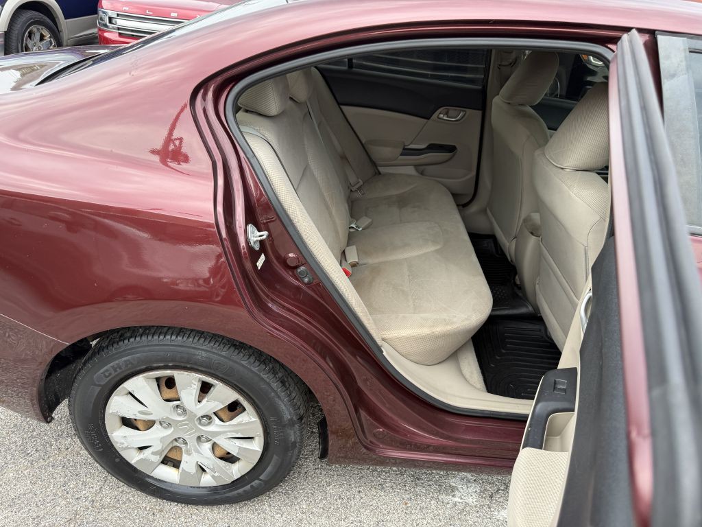 2012 Honda Civic Image 24