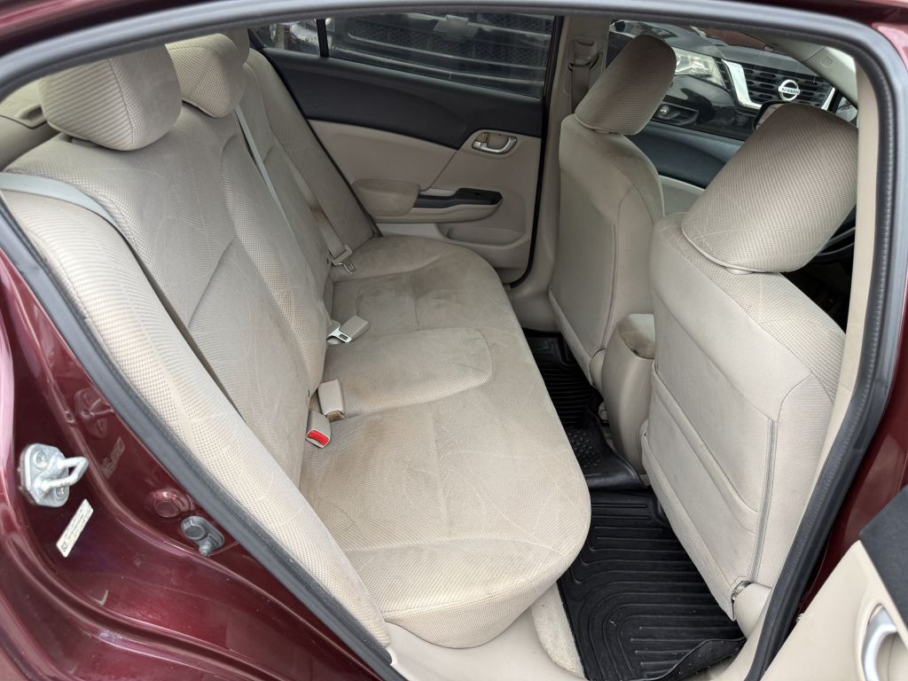 2012 Honda Civic Image 25