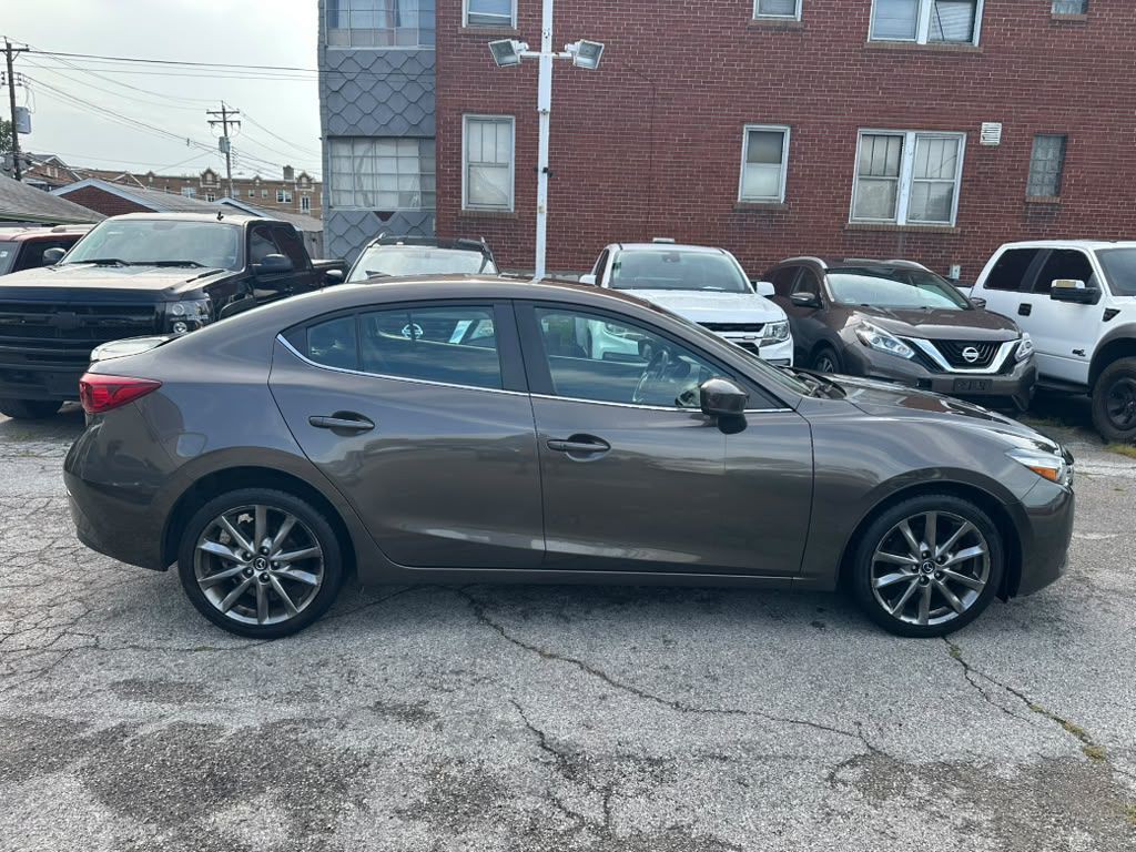 2018 Mazda Mazda3 Image 4