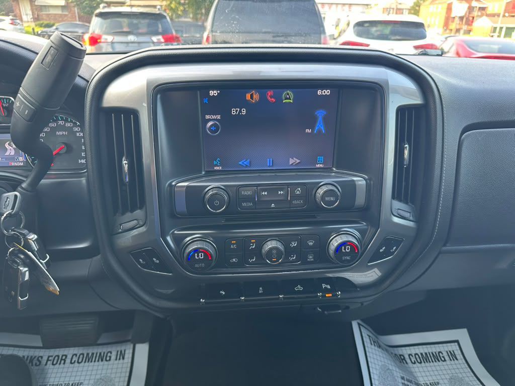 2014 Chevrolet Silverado 1500 Image 17