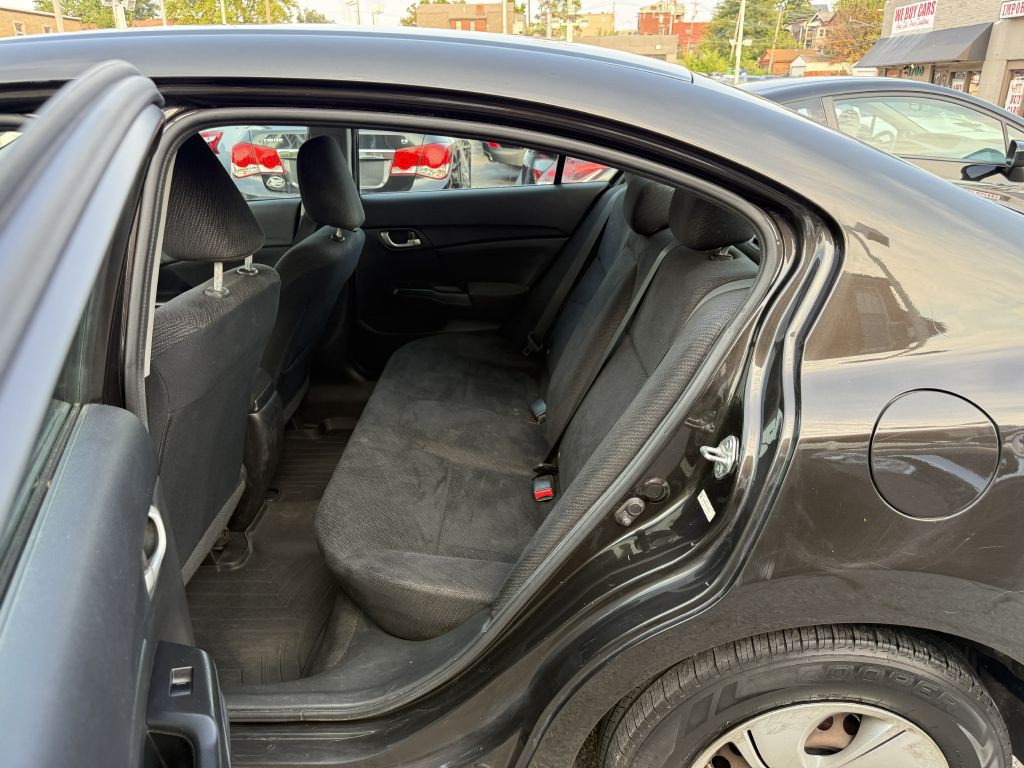2013 Honda Civic Image 25