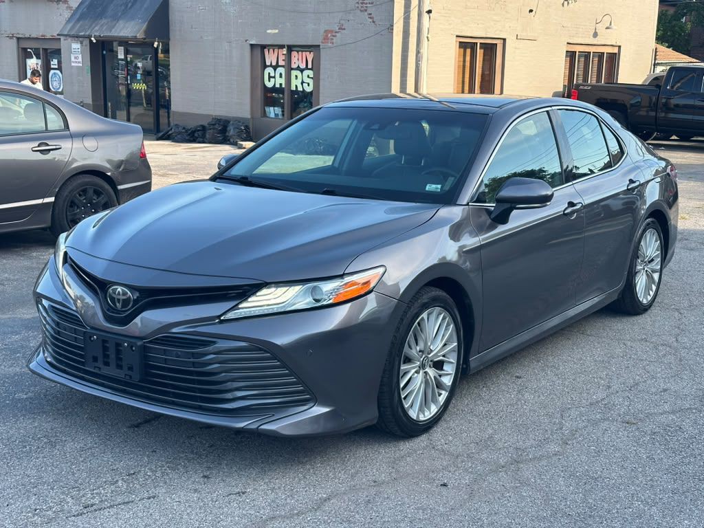 2018 Toyota Camry Image 3