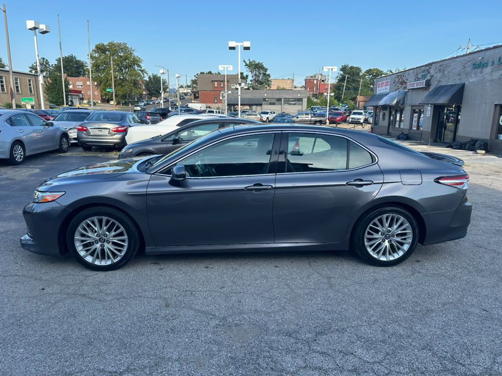 2018 Toyota Camry Image 5