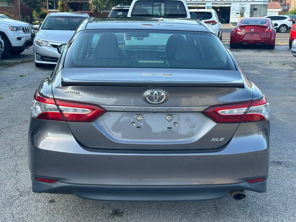 2018 Toyota Camry Image 8