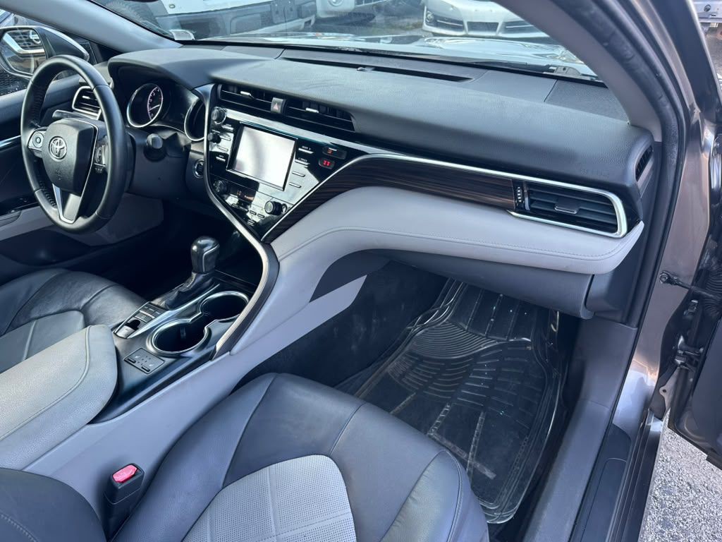 2018 Toyota Camry Image 13
