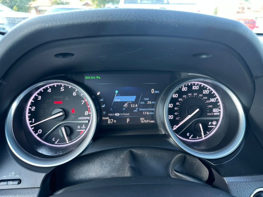 2018 Toyota Camry Image 15