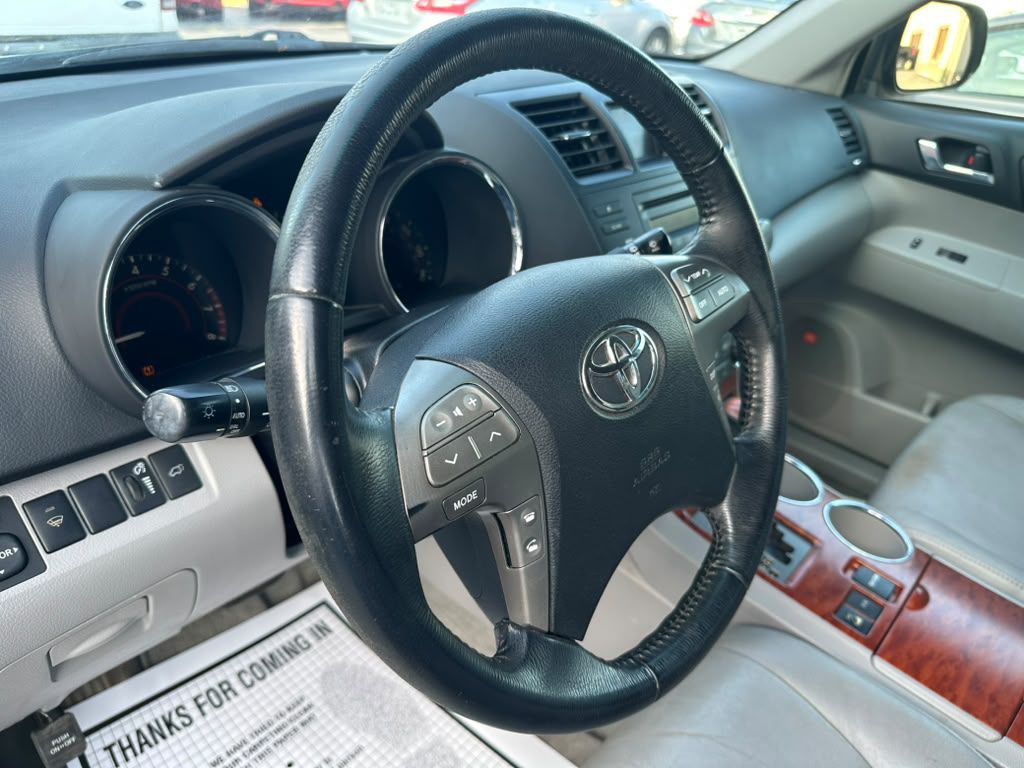 2008 Toyota Highlander Image 12