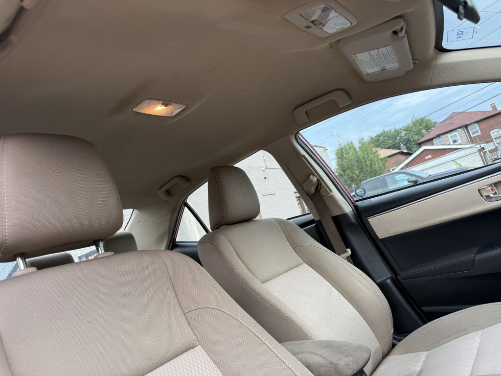 2015 Toyota Corolla Image 16