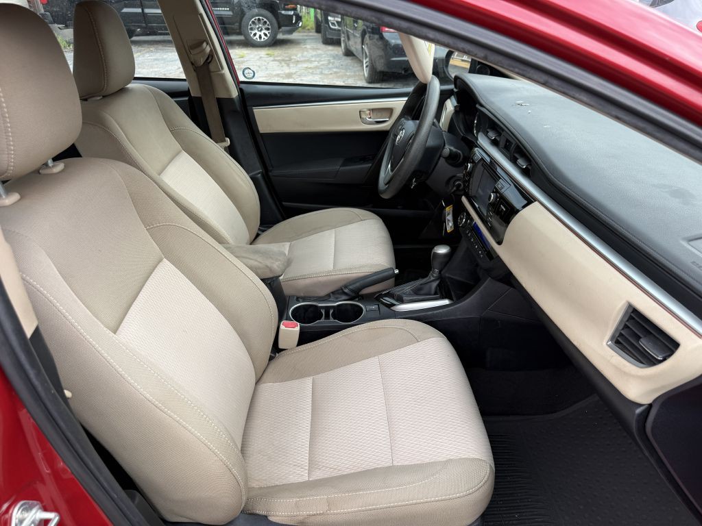 2015 Toyota Corolla Image 19