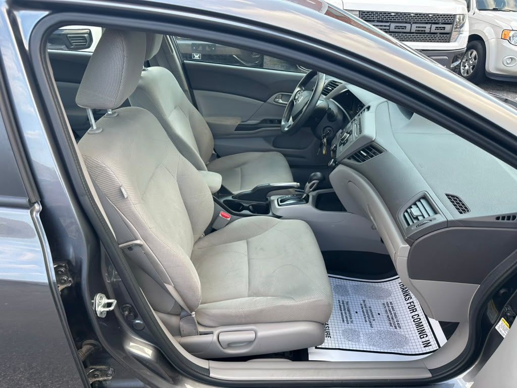 2012 Honda Civic Image 18