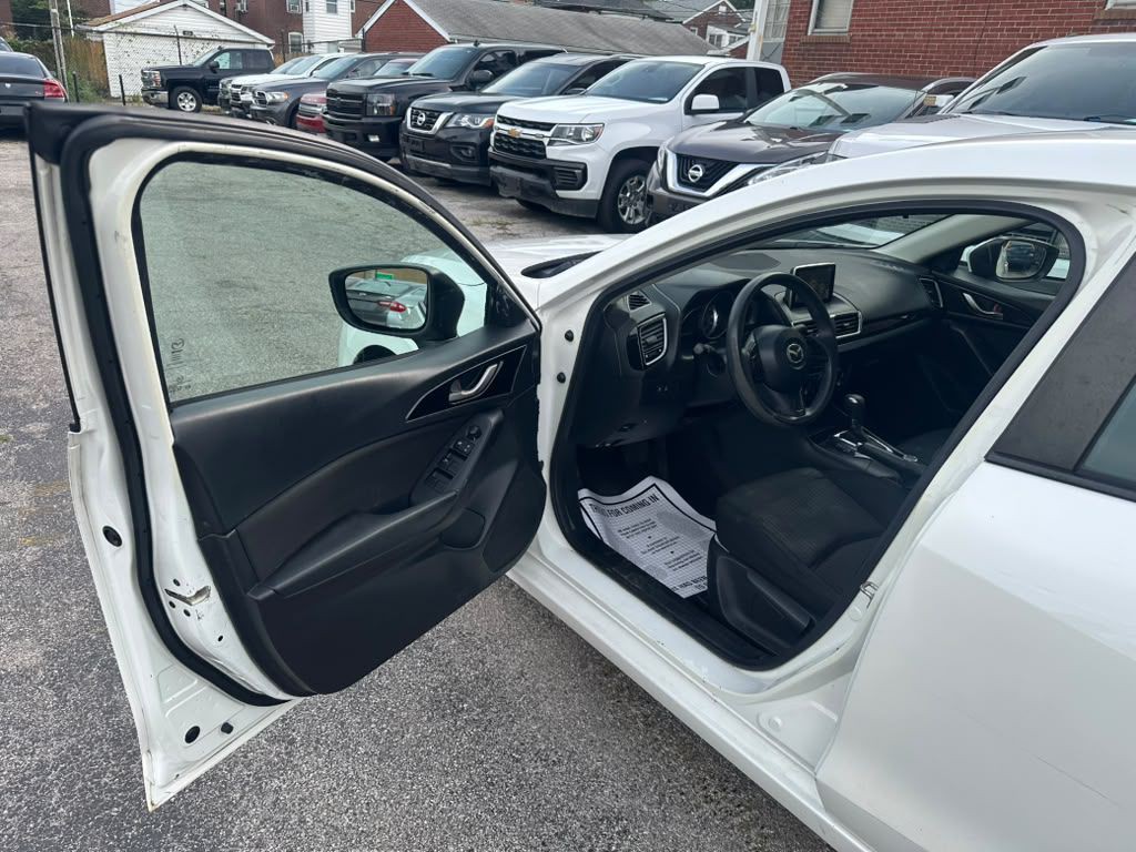 2016 Mazda Mazda3 Image 9