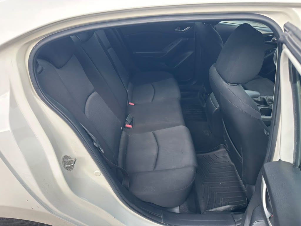 2016 Mazda Mazda3 Image 18
