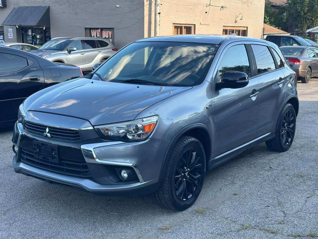 2017 Mitsubishi Outlander Image 3