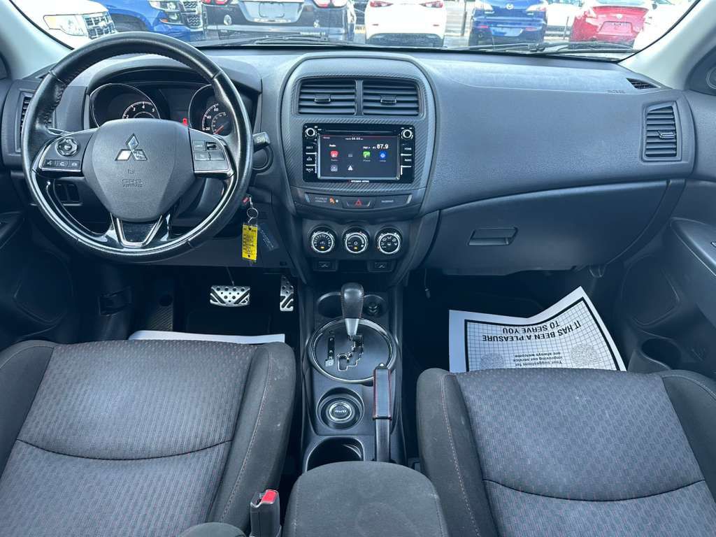 2017 Mitsubishi Outlander Image 14
