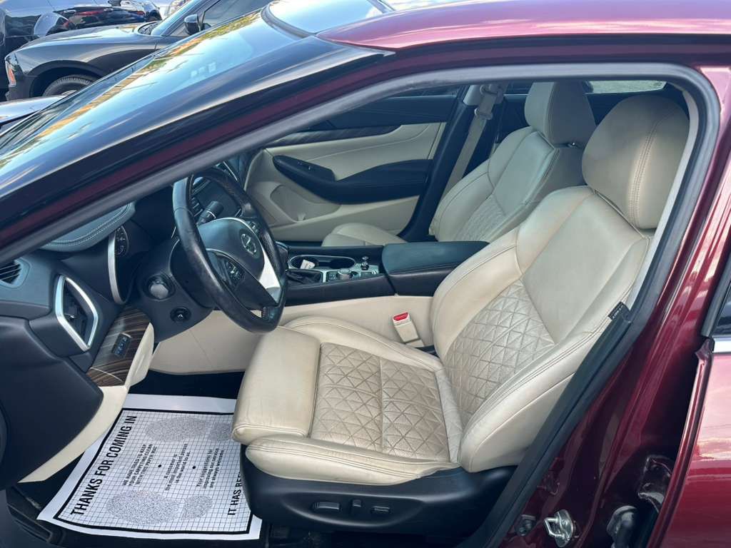 2016 Nissan Maxima Image 10
